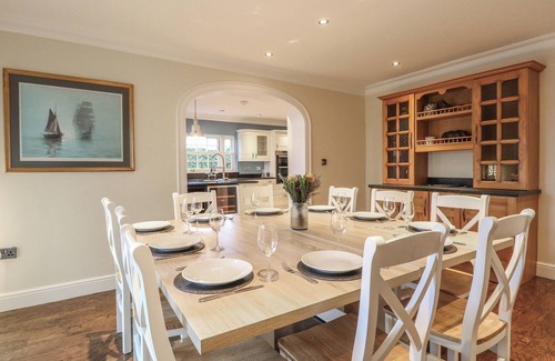 Horning Haus | THE LITTLE HOUSE, family friendly, with a garden in Horning