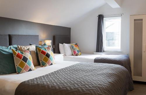 Little Hayfield Hotel | The Little Mill Inn