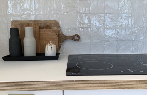 Martinborough Haus | The Little White Bach