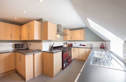 Broadway Haus | The Lodge at Broadway