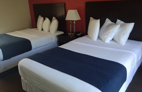 Chalk Hill Hotel | The Lodge at Chalk Hill