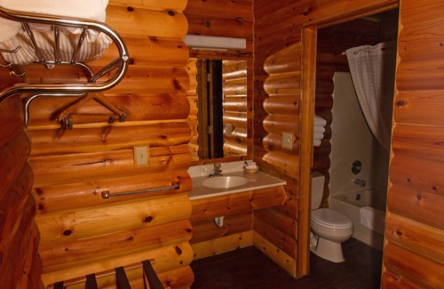 Lolo Hotel | The Lodge At Lolo Hot Springs