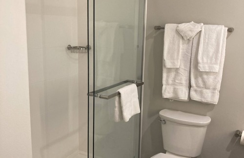 Corning Hotel | The Lodge at Rolling Hills Casino