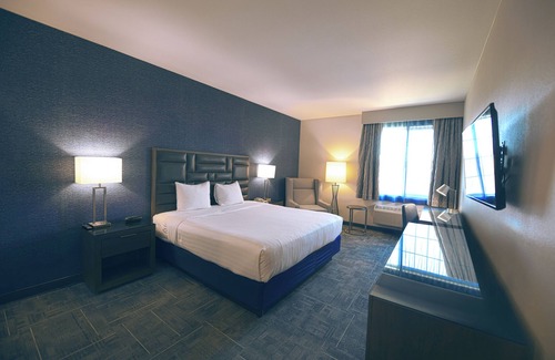 Corning Hotel | The Lodge at Rolling Hills Casino