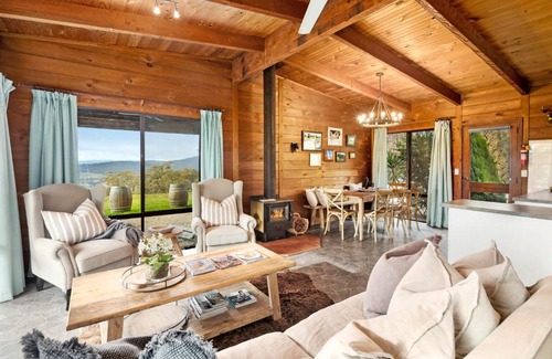 Myrrhee Haus | The Lodge by Mt Bellevue