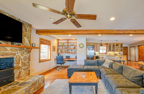 Huddleston Haus | The Lodge on Smith Mountain Lake