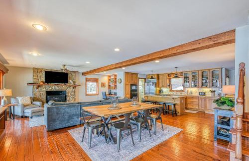 Huddleston Haus | The Lodge on Smith Mountain Lake
