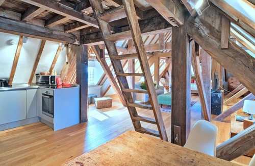 Brackley Wohnung | The Loft at Brackley Town Hall by Interhome