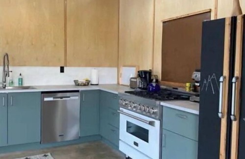 Eureka Kabine | The Logger Cabin - Glamping on the Tobacco River