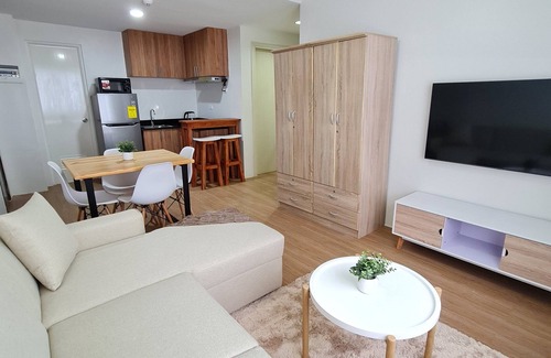 Cagayan de Oro Eigentumswohnung | The Loop 2-BR CONDO Fully Air-conditioned with Wifi, Sofa Bed & Water Dispenser