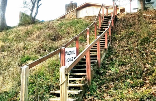 Lakeview Haus | The Magnolia House RV Winnebago Sleeps 3