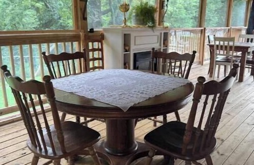 Foster Haus | The Magnolia House