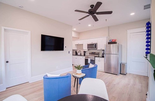 Marietta Wohnung | The Maison at Marietta Square - NO CLEANING FEES!
