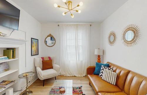 Beach Institute Wohnung | The Manor at Forsyth Gardens