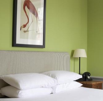 New Forest District Hotel | The Manor at Sway – Hotel, Restaurant and Gardens