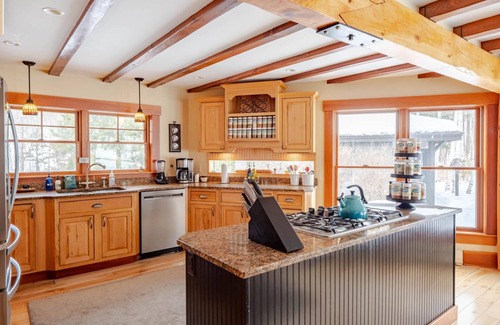 Sunday River Area Haus | The Mansion- Exclusive Private Estate on 5 Pristine Acres