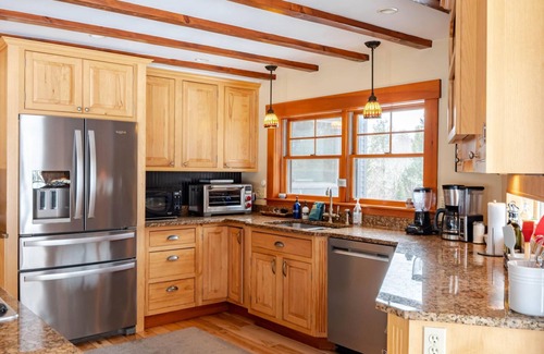 Sunday River Area Haus | The Mansion- Exclusive Private Estate on 5 Pristine Acres