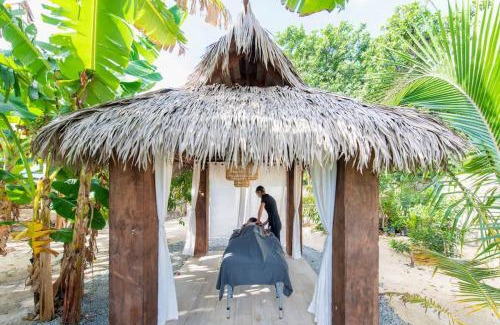 North Side Haus | The Mastic Cana Luxury Cottage