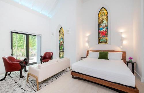 North Side Haus | The Mastic Chapel Cottage
