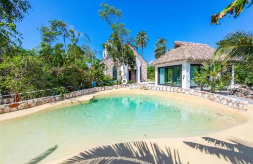 North Side Haus | The Mastic Cottage Collection