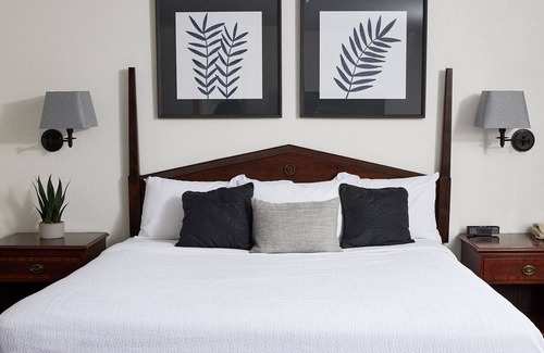 Wheeling Hotel | The McLure Hotel and Conference Center