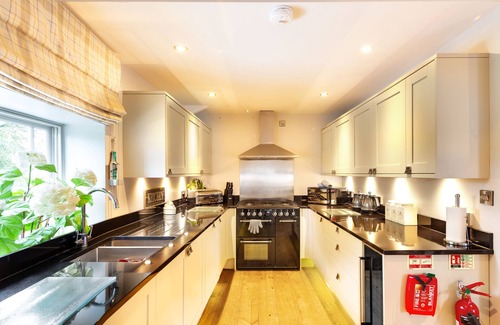 Alfreton Haus | The Milking Parlour Grande -9 bedroom property with hot tub