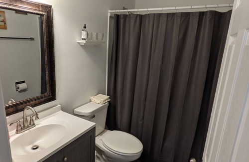 Moorhead Haus | The Moorhead Place. Dog friendly, warm home near colleges and medical centers