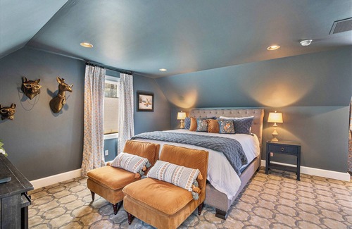 Niles Bed & Breakfast | The Morris Estate