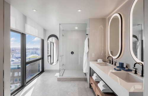 Near Northeast Hotel | The Morrow Washington Dc, Curio Collection By Hilton