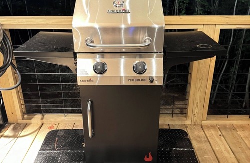 Tie Plant Kabine | The most unique getaway experience in North Mississippi!