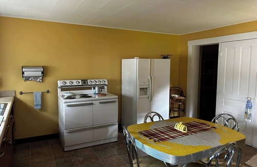 Xenia Haus | The Nesbitt House - Suite 144