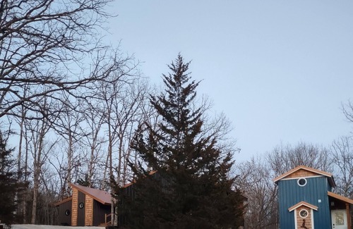 Troy Kabine | The Nest, reconnect with that special someone in our charming birdhouse!