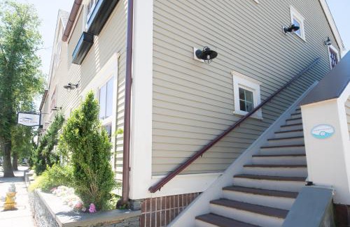 Yachting Village Wohnung | The Newport Lofts - 543 Thames Street