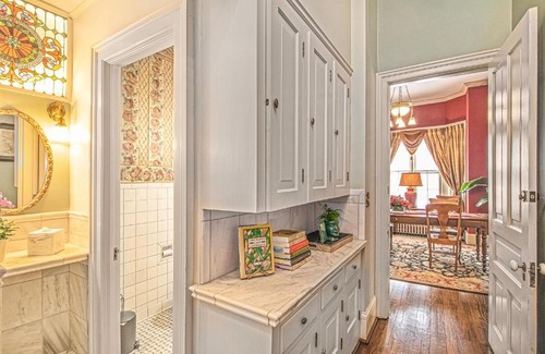 Ypsilanti Bed & Breakfast | The Newton of Ypsilanti