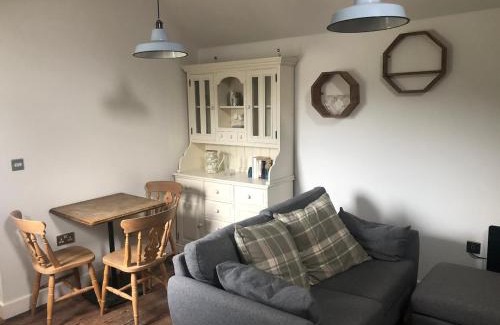 Gawcott Haus | The Nook, 1 Bedroom Cottage with Indoor Fireplace