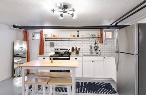 Union Park Wohnung | The Nook Studio Apartment - Centrally located in the Twin Cities!