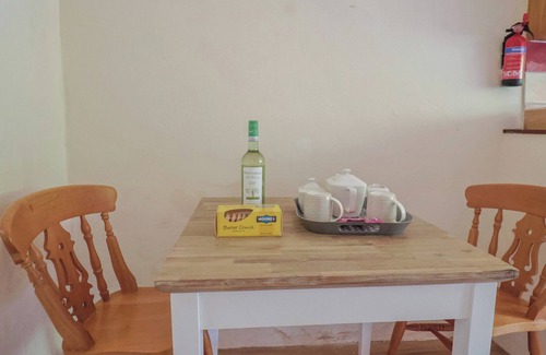 South Perrott Hütte | THE OLD BAKERY, pet friendly, character holiday cottage in Mosterton