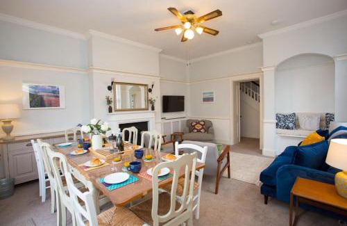 Worthing Haus | The Old Coastguard House