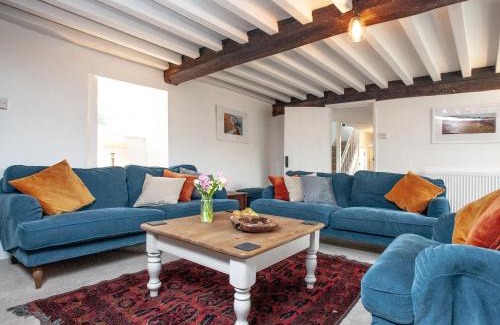 Eleighwater Haus | The Old Farmhouse