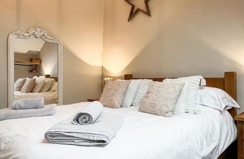 Dronfield Haus | The Old Hayloft-Uk39431