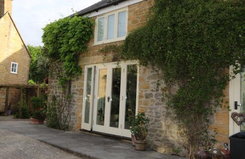 Corscombe Haus | The Old Milking Parlour at Knapp Farm