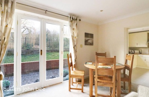 Crowton Wohnung | The Old Mill, Cheshire Countryside. 5 miles Roman town of Chester