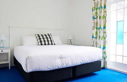 Mangonui Hotel | The Old Oak Boutique Hotel