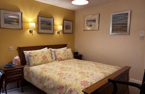 Glentham Bed & Breakfast | The Old Posthouse B&B