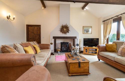 North Cadbury Haus | The Old Stables