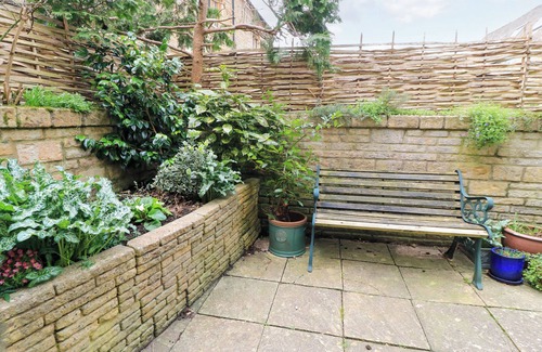 Sherston Hütte | The Old Swan