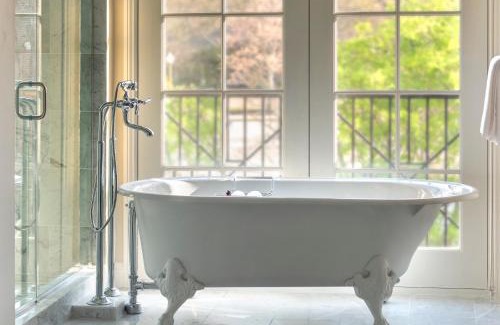 Oxford Hotel | The Oliver, Oxford