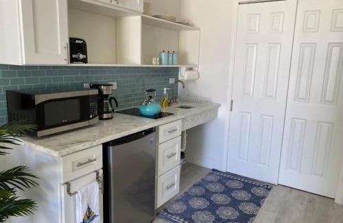 Colliers Bay Haus | The One Love at Cottages