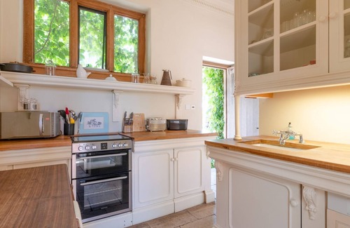 Biddestone Haus | The Orangery, Euridge - sleeps 4 guests in 2 bedrooms