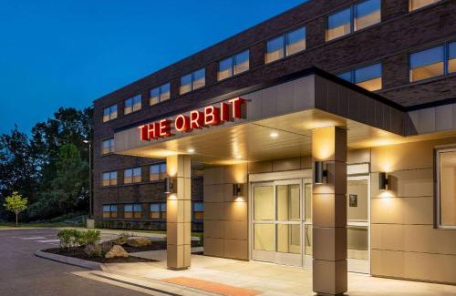 Cleveland Hotel | The Orbit Hotel, Trademark Collection by Wyndham
